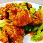 中国料理 一楽 - 揚げたての熱々、そしてボリューム