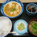 はんぐはぐ亭 - 母ちゃん定食
            (麻婆豆腐)