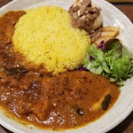 SPICY CURRY 魯珈 - 新春！スパイシーポークカレーライス大盛+るうろう煮玉子
