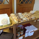 淳 - 開店直後のため値札等が無い