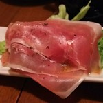 とまと座 - 
      「ハモンセラーノ（スペイン産生ハム）のたっぷり盛り」
      (2017.12)