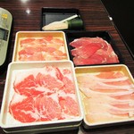 Shabu you - 最初のお肉セット。