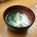 たつみ寿司 - セットのお吸い物。