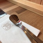 コメダ珈琲店 - フォークとスプーン