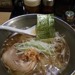 らーめん房 とりとん - しょうゆラーメン