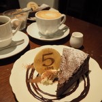 cinq cafe - 