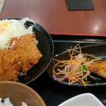 Nakanoshima Anzutei - ヘレカツと鮭の照り焼き