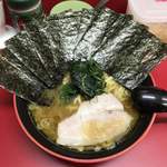 横濱家系ラーメン 勝鬨家 - 