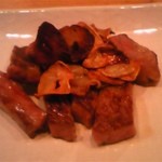 ステーキ ならまち - 鉄板焼き、出来上がりお肉。にんにくたっぷり♪