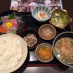 海然・鳥然 - 刺身定食