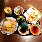 Kamameshi Suishin - 天然穴子づくし定食です。お造りのねっとり感と程よい甘みが堪りません。