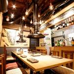 中目黒肉流通センター - テーブル6名席