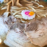 肉煮干し中華そば さいころ - バラチャーシュー3枚ナルト柚子メンマ