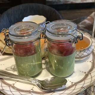 TIFFIN - 