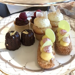 TIFFIN - 