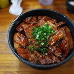 炭焼豚丼 豚野郎 - 