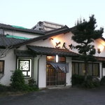Katsu Zen - 屋根にシートが載っているのは、先の東日本大震災の被害か？