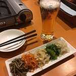 コリアンキッチン 3匹の子ぶた - ナムル盛り合わせ