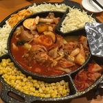 コリアンキッチン 3匹の子ぶた - チーズタッカルビ