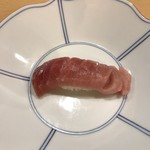 Tsukijisushisei - 本当はブリが食べたかったのですが、売り切れということで中トロを注文。勝負弱い私の口に入ることはありませんでした(T . T)