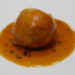 レ セゾン - 黒トリュフのパイ包み焼き
