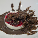 レ セゾン - 独自のスタイルにしたウッフポシェ「日の丸」