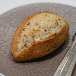 レ セゾン - 黒ゴマパン