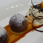 レ セゾン - トリュフのファンダンショコラ、トリュフバニラアイス