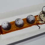 レ セゾン - トリュフのファンダンショコラ、トリュフバニラアイス