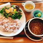 ガーデンカフェ　ルーベル - 野菜たっぷり牛すじ雑穀米カレー
