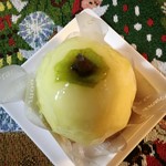 ル・パティシエ ヨコヤマ - 2017年11月：丸ごと洋梨君(\450)