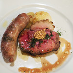 ICARO miyamoto - 熊本産イノシシの炭火焼き...イノシシのサルシッチャを添えて