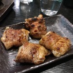 炭火やきとり 伝兵衛 - 餅豚バラ巻き