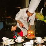 鉄板焼レストラン八景 - シェフからバースディケーキが。。