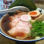 井田商店 - 特醤油ラーメン 950円