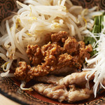 h Ochobo Gushi - 炭火鶏味噌和え