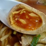 中華そば ひらこ屋 - 煮玉子の秀逸の仕上がり。しっかり味が染みてます。