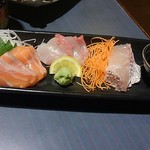 居酒屋 益正 - 対馬ブランド「トロの華」本生マグロの刺身盛り合わせ