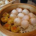故宮 - 2011/05/21　飛び魚の卵入り海老シュウマイ・海老蒸し餃子・特製小龍包