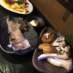 炭火焼肉彩火 - イカ一夜干しときのこ盛り♪