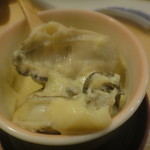 だるま寿司 - 牡蠣だよ～ど～ぞ～