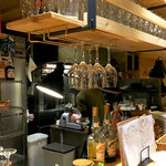 月と太陽ブルーイング - 店内