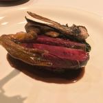 カーサ・デル・チーボ - 青首鴨 胸肉の真空調理と腿肉のコンフィ ソースポワブラード