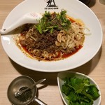 175°DENO担担麺 - 凄く痺れる汁無し坦々麺200g900円と青山椒＋50円パクチー＋100円