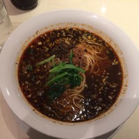 四川料理 龍の子 - 黒担々麺
