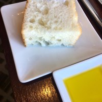 MAIN DINING by THE HOUSE OF PACIFIC - フォカッチャ