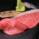 Large-sized nigiri made with the finest marbled meat that melts in your mouth