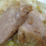 ラーメン二郎 - 大人しめの豚
