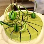 ホテルニューオータニ - 新edo大納言ショートケーキ＠宇治抹茶のクリーム、北海道産の大納言を使用した黒蜜あんこが間に、和洋折衷でこれも美味しかった