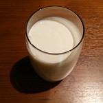 シルクホテル - 〆の牛乳